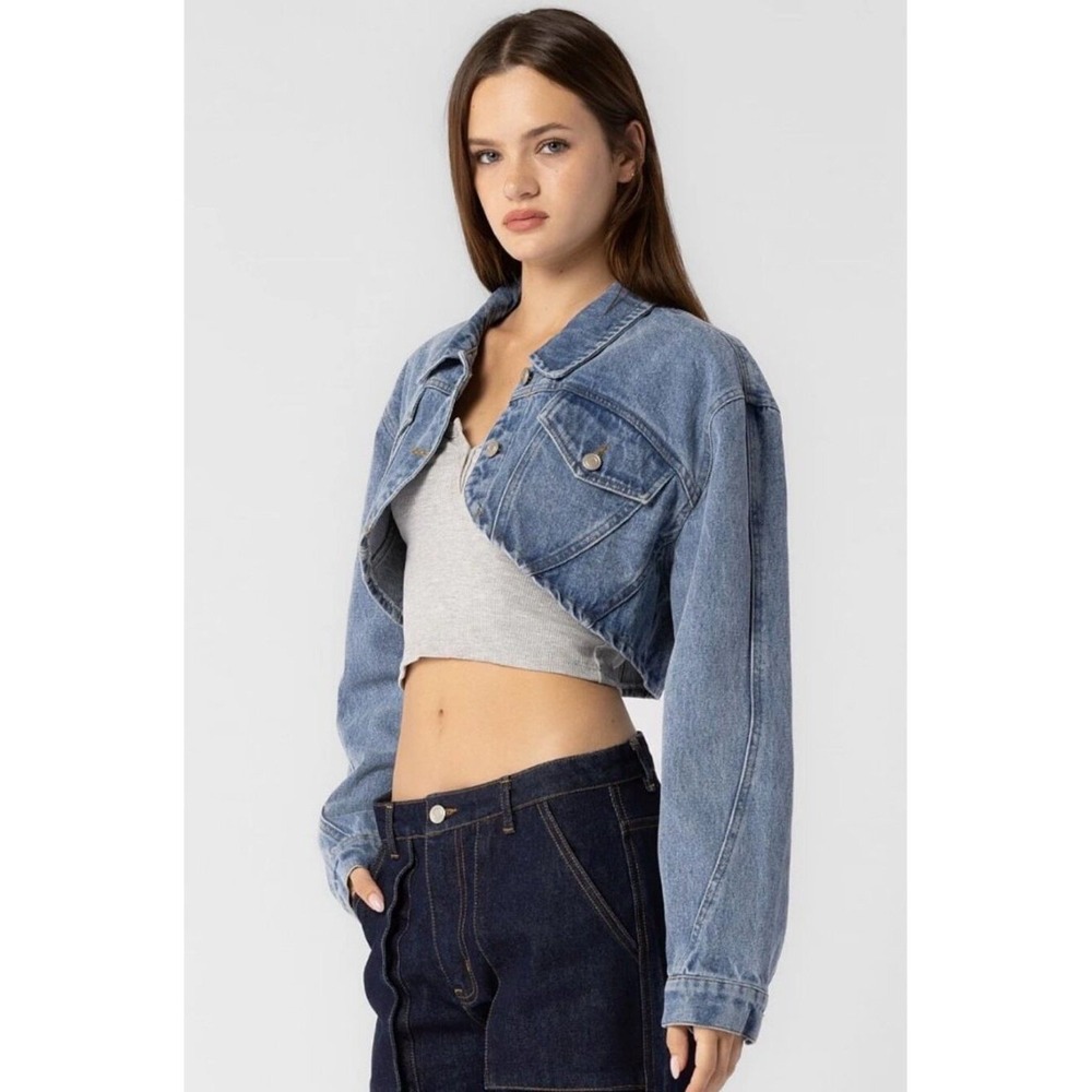 Tilly's Sz M Cropped Denim Jacket Button Up Dropped Sleeves Unlined